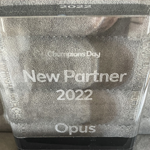 ee new partner 2022